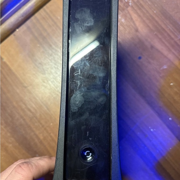 Black Netgear Router - Picture 2 of 3